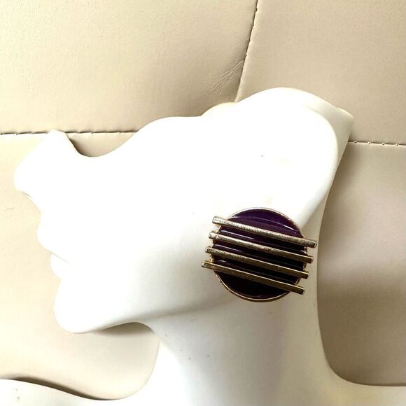 Purple and gold tone circle post earrings - Picture 5 of 6